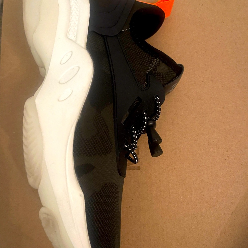 Steve Madden sneakers